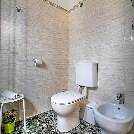 فندق مبيت وإفطار Maison Bianca 4*