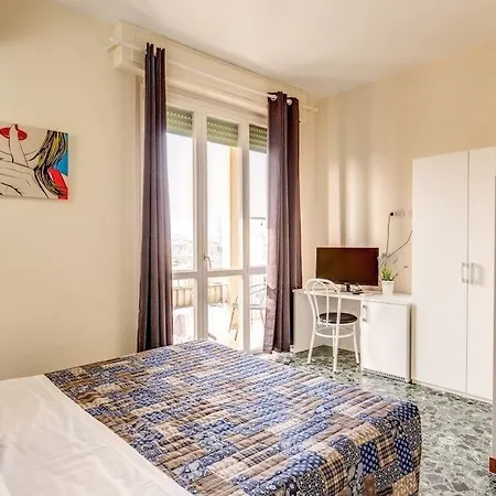 לינה וארוחת בוקר Maison Bianca 2*